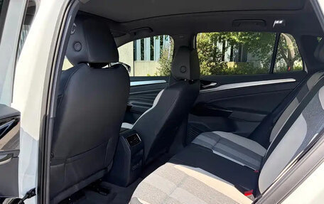 Volkswagen ID.4, 2024 год, 2 916 000 рублей, 8 фотография