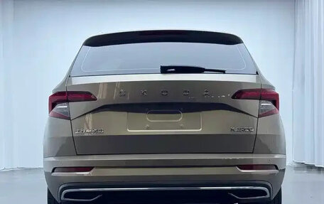 Skoda Karoq I, 2023 год, 1 810 000 рублей, 3 фотография