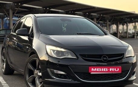 Opel Astra J, 2011 год, 710 000 рублей, 2 фотография