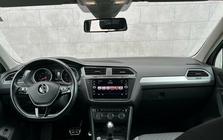 Volkswagen Tiguan II, 2020 год, 2 735 000 рублей, 17 фотография