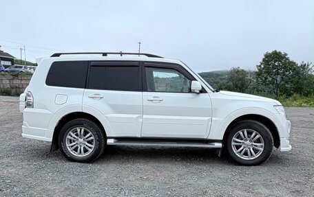 Mitsubishi Pajero IV, 2011 год, 2 250 000 рублей, 4 фотография