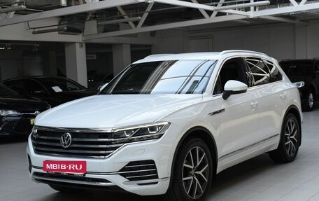 Volkswagen Touareg III, 2019 год, 5 200 000 рублей, 3 фотография