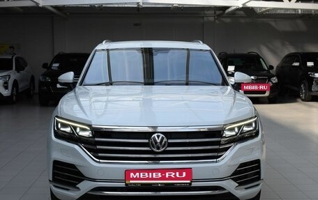 Volkswagen Touareg III, 2019 год, 5 200 000 рублей, 2 фотография