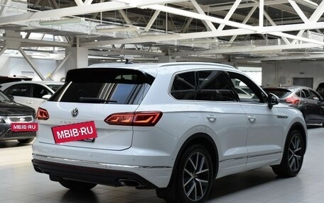 Volkswagen Touareg III, 2019 год, 5 200 000 рублей, 7 фотография