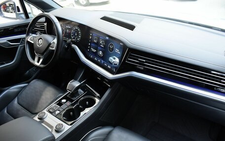 Volkswagen Touareg III, 2019 год, 5 200 000 рублей, 20 фотография