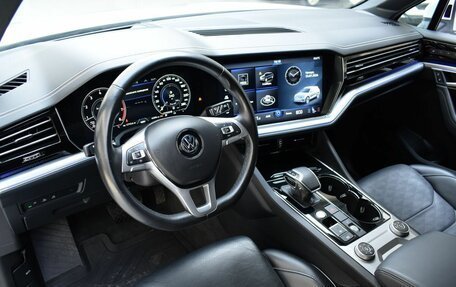 Volkswagen Touareg III, 2019 год, 5 200 000 рублей, 17 фотография