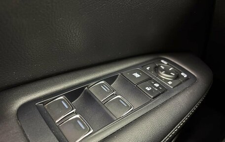 Lexus RX IV рестайлинг, 2016 год, 4 000 000 рублей, 14 фотография