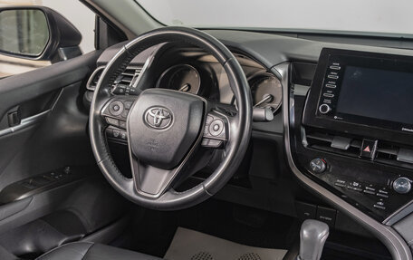 Toyota Camry, 2021 год, 3 149 000 рублей, 4 фотография
