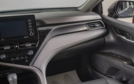 Toyota Camry, 2021 год, 3 149 000 рублей, 14 фотография
