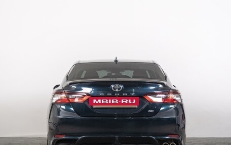 Toyota Camry, 2021 год, 3 149 000 рублей, 9 фотография