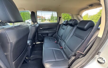 Mitsubishi Outlander III рестайлинг 3, 2018 год, 3 050 000 рублей, 18 фотография