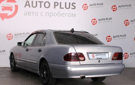 Mercedes-Benz E-Класс, 1996 год, 330 000 рублей, 2 фотография