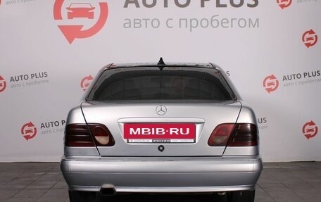 Mercedes-Benz E-Класс, 1996 год, 330 000 рублей, 4 фотография