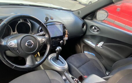 Nissan Juke II, 2011 год, 900 000 рублей, 9 фотография