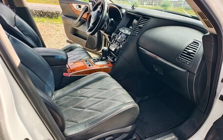 Infiniti FX II, 2011 год, 2 200 000 рублей, 17 фотография