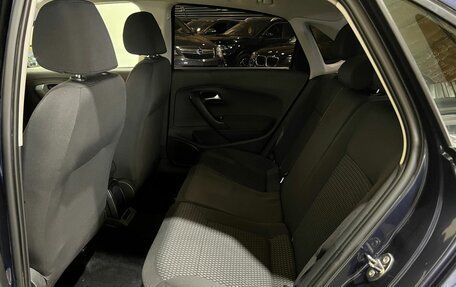 Volkswagen Polo VI (EU Market), 2011 год, 550 000 рублей, 18 фотография