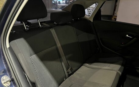 Volkswagen Polo VI (EU Market), 2011 год, 550 000 рублей, 23 фотография