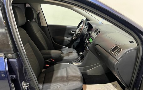 Volkswagen Polo VI (EU Market), 2011 год, 550 000 рублей, 26 фотография