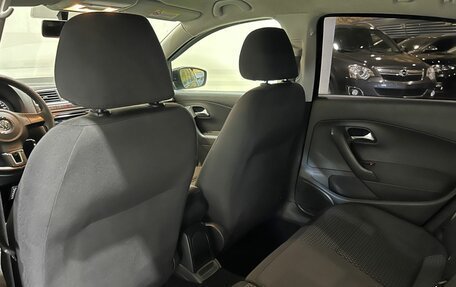 Volkswagen Polo VI (EU Market), 2011 год, 550 000 рублей, 19 фотография