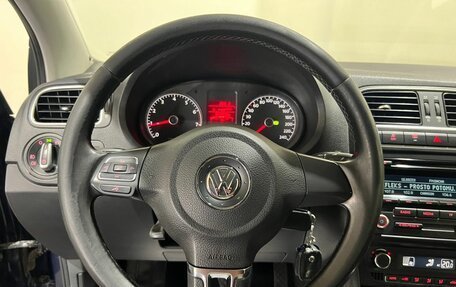 Volkswagen Polo VI (EU Market), 2011 год, 550 000 рублей, 34 фотография