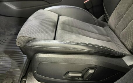 Audi A4, 2018 год, 2 110 000 рублей, 12 фотография