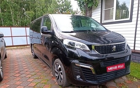 Peugeot Traveller I, 2021 год, 3 750 000 рублей, 1 фотография