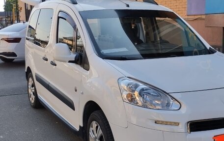 Peugeot Partner II рестайлинг 2, 2012 год, 640 000 рублей, 1 фотография