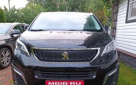 Peugeot Traveller I, 2021 год, 3 750 000 рублей, 7 фотография