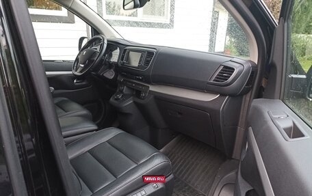 Peugeot Traveller I, 2021 год, 3 750 000 рублей, 9 фотография