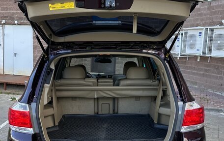 Toyota Highlander III, 2011 год, 1 700 000 рублей, 7 фотография