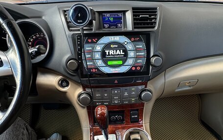 Toyota Highlander III, 2011 год, 1 700 000 рублей, 13 фотография