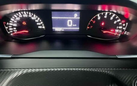 Peugeot 2008 II, 2022 год, 1 250 000 рублей, 11 фотография