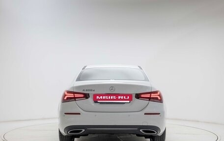 Mercedes-Benz A-Класс, 2021 год, 2 350 000 рублей, 4 фотография