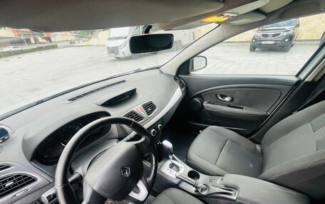 Renault Megane III, 2011 год, 630 000 рублей, 2 фотография