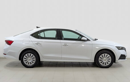 Skoda Octavia IV, 2021 год, 2 370 000 рублей, 4 фотография