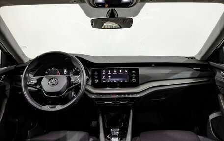 Skoda Octavia IV, 2021 год, 2 370 000 рублей, 14 фотография