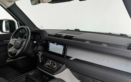 Land Rover Defender II, 2021 год, 7 200 000 рублей, 13 фотография