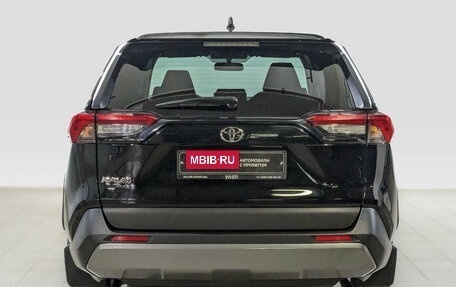 Toyota RAV4, 2022 год, 3 200 000 рублей, 6 фотография