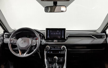 Toyota RAV4, 2022 год, 3 200 000 рублей, 14 фотография