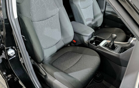Toyota RAV4, 2022 год, 3 200 000 рублей, 24 фотография