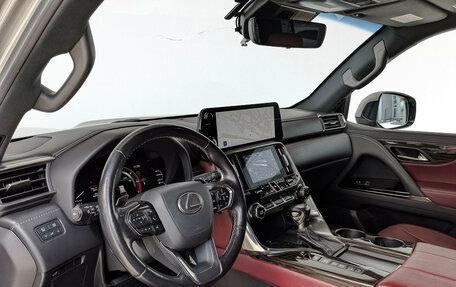 Lexus LX, 2022 год, 13 500 000 рублей, 15 фотография