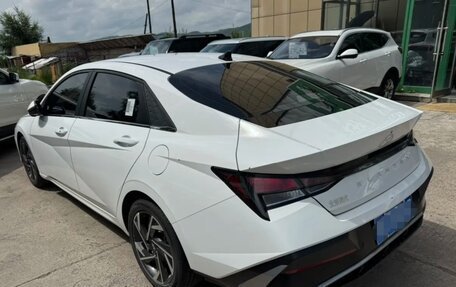 Hyundai Elantra, 2023 год, 1 680 000 рублей, 3 фотография