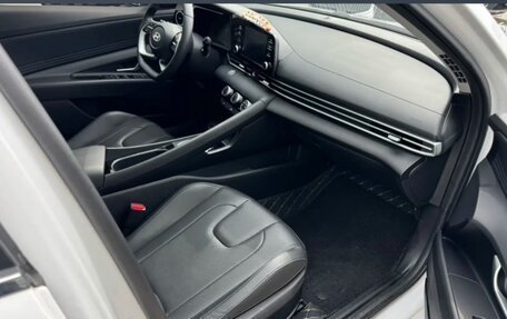 Hyundai Elantra, 2023 год, 1 680 000 рублей, 7 фотография