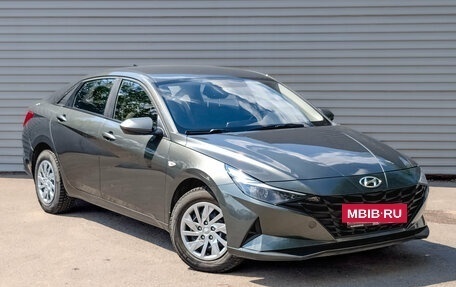 Hyundai Elantra, 2022 год, 2 115 000 рублей, 3 фотография