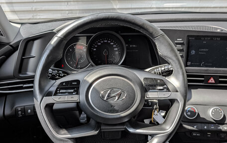 Hyundai Elantra, 2022 год, 2 115 000 рублей, 20 фотография