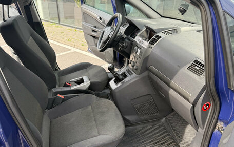 Opel Zafira B, 2006 год, 397 000 рублей, 8 фотография