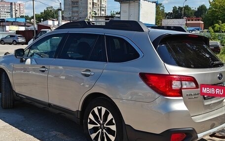 Subaru Outback IV рестайлинг, 2017 год, 2 200 000 рублей, 3 фотография