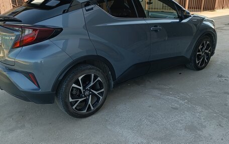Toyota C-HR I рестайлинг, 2020 год, 2 650 000 рублей, 6 фотография