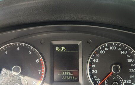 Volkswagen Jetta VI, 2011 год, 1 000 000 рублей, 4 фотография