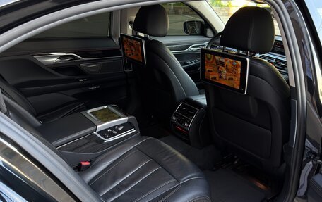BMW 7 серия, 2017 год, 2 390 000 рублей, 7 фотография